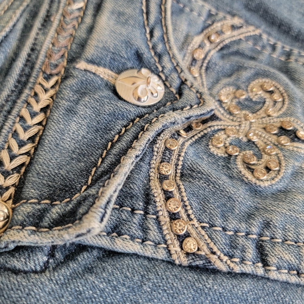 Rock Revival Women's Jeans Size: 27 / Sasha / Flare